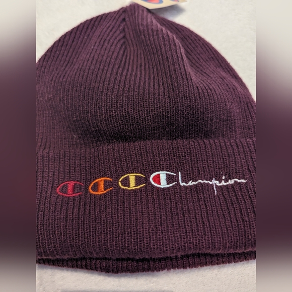 Champion - Maroon Coloured Beanie - Picture 2 of 5